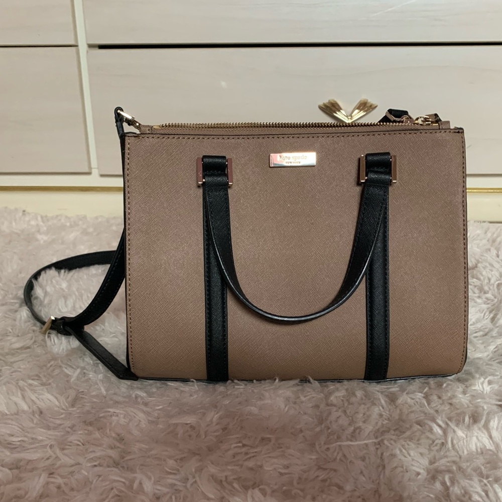 Kate Spade Crossbody Newbury Lane in Tan/Black